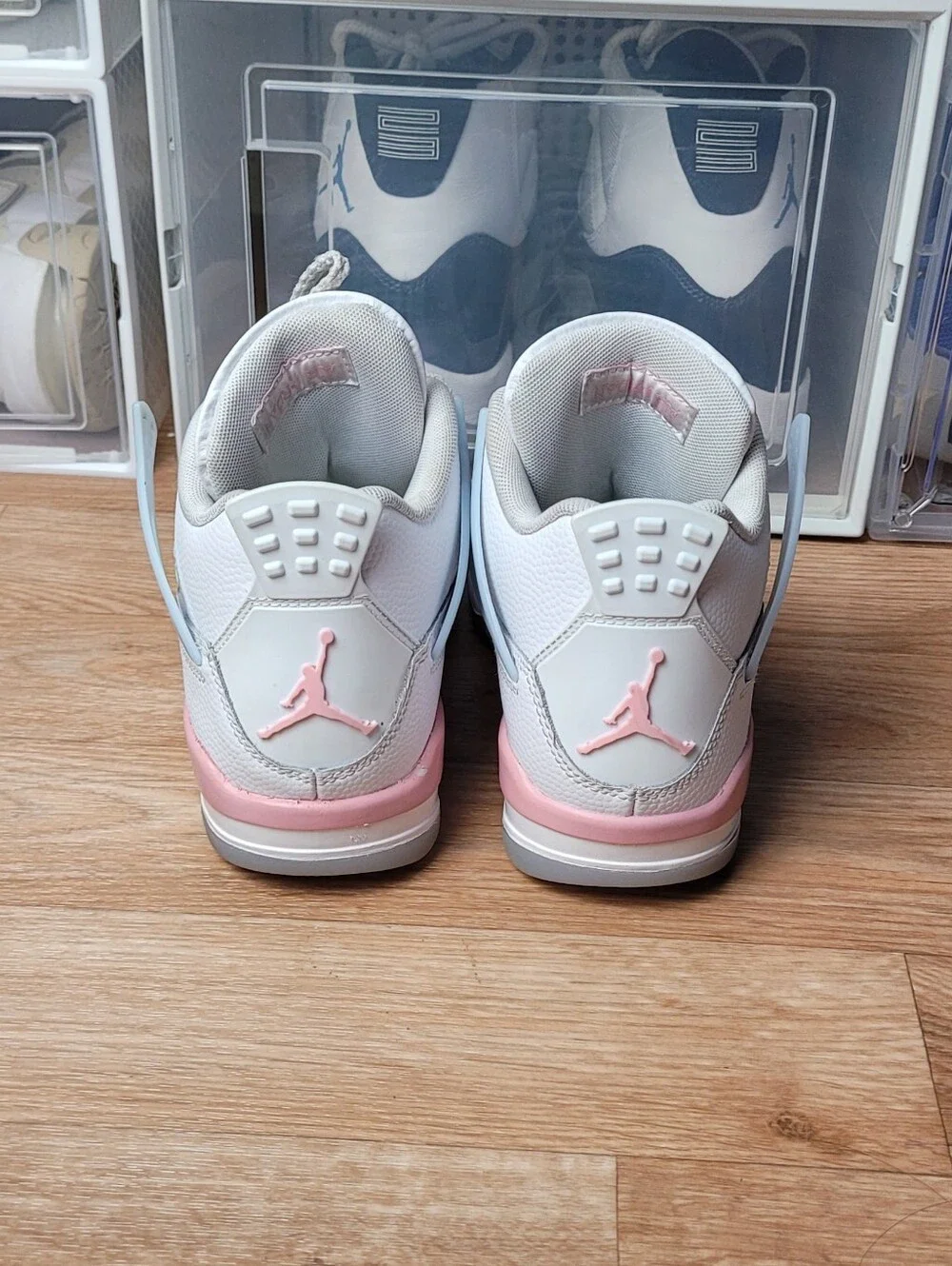 Nike Air Jordan 4 Retro Valentine's Day (2026) (GS) IB7068-100